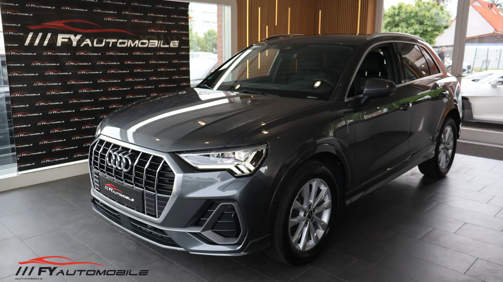 Audi Q3 45 TFSI e S line Sportpaket* LED* Garantie*